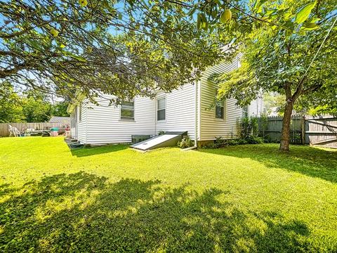 71 Arden St, Springfield, MA 01118 photo 8