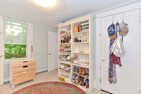 8 Leighton Ct, Gloucester, MA 01930 photo 8