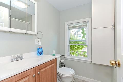8 Leighton Ct, Gloucester, MA 01930 photo 14