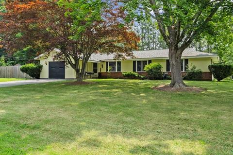 137 Nicholas Rd, Raynham, MA 02767 photo 1