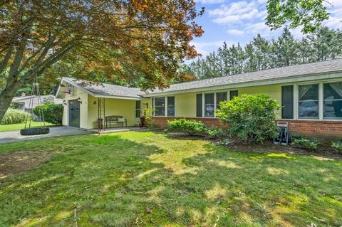 137 Nicholas Rd, Raynham, MA 02767 photo 24