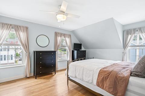 93 Vine St, Reading, MA 01867 photo 23