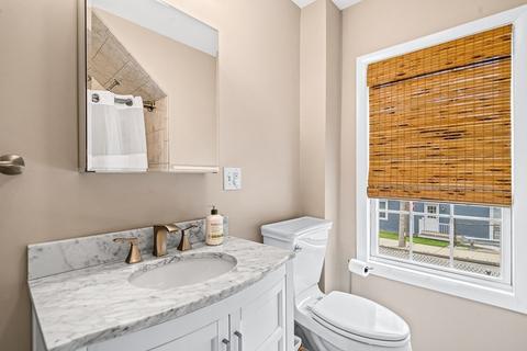 93 Vine St, Reading, MA 01867 photo 26