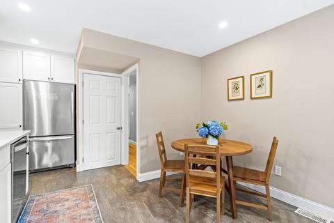 93 Vine St, Reading, MA 01867 photo 9