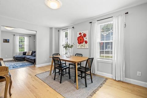 93 Vine St, Reading, MA 01867 photo 15