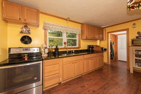 90 Anawan, Rehoboth, MA 02769 photo 6