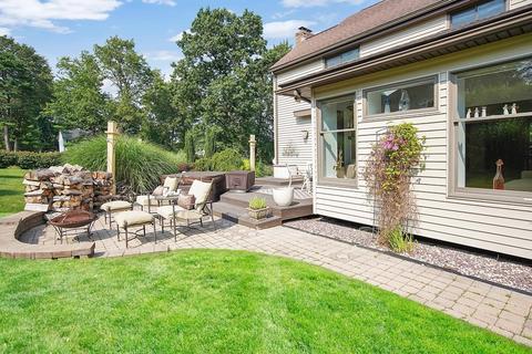 106 Christopher Ter, West Springfield, MA 01089 photo 31