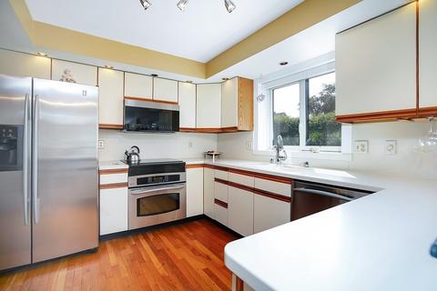 106 Christopher Ter, West Springfield, MA 01089 photo 9