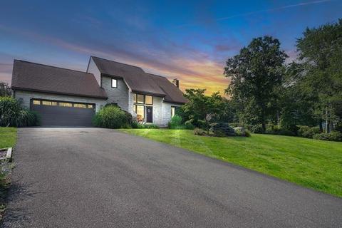 106 Christopher Ter, West Springfield, MA 01089 photo 1