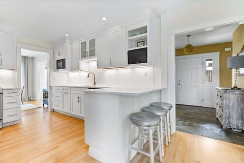 2 Standish St, Hingham, MA 02043 photo 6