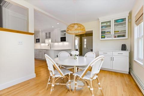 2 Standish St, Hingham, MA 02043 photo 9