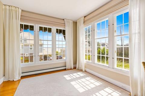 2 Standish St, Hingham, MA 02043 photo 3