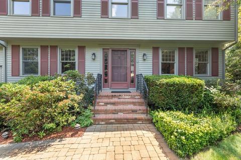 7 Van Gemert Dr, Mansfield, MA 02048 photo 2