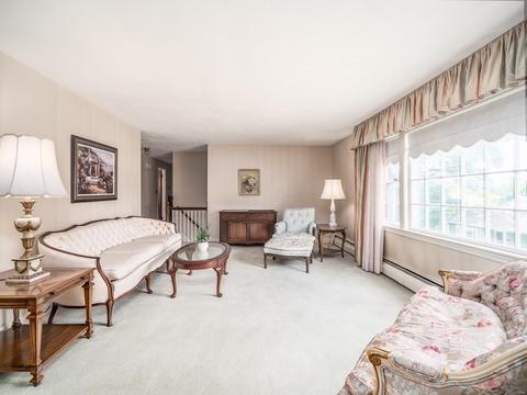 4 Goodwin St, Wakefield, MA 01880 photo 7