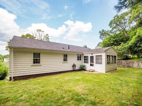 4 Goodwin St, Wakefield, MA 01880 photo 5