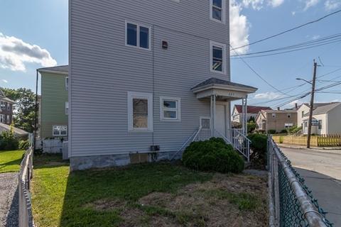 603 County St, Fall River, MA 02723 photo 3