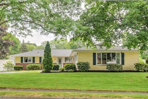 5 Algonquin Rd, Danvers, MA 01923 photo 1