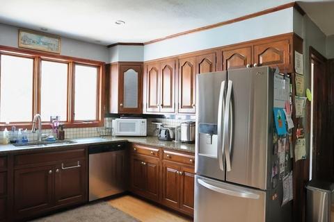 25 Fairview Ave, Chicopee, MA 01013 photo 9