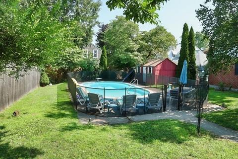 25 Fairview Ave, Chicopee, MA 01013 photo 4