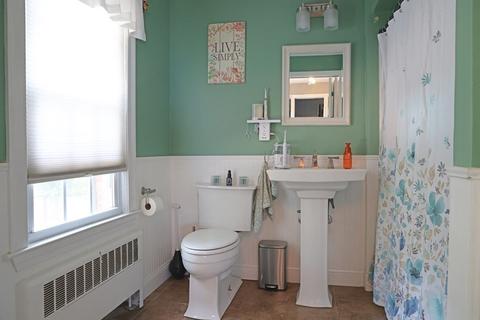 25 Fairview Ave, Chicopee, MA 01013 photo 24