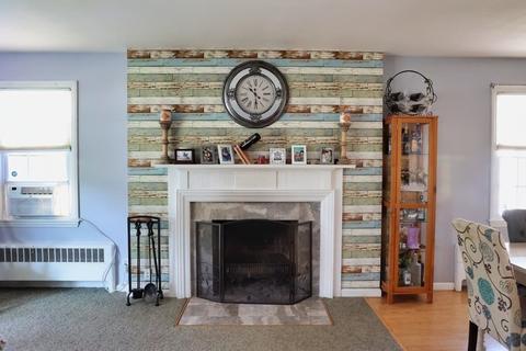 25 Fairview Ave, Chicopee, MA 01013 photo 13