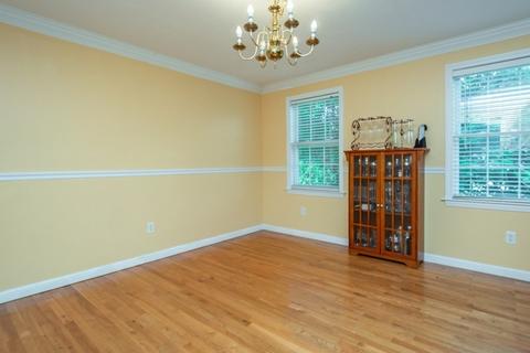 6 Howe Ave, Worcester, MA 01602 photo 11