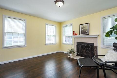 6 Howe Ave, Worcester, MA 01602 photo 9