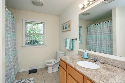 6 Howe Ave, Worcester, MA 01602 photo 21