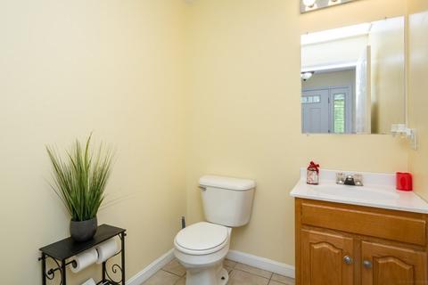 6 Howe Ave, Worcester, MA 01602 photo 31