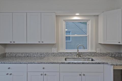 628 Alden St, Springfield, MA 01109 photo 7