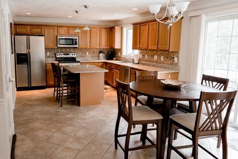 4 Thomas St, Dracut, MA 01826 photo 12