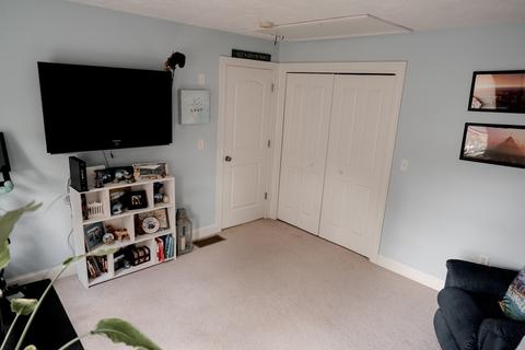 4 Thomas St, Dracut, MA 01826 photo 21