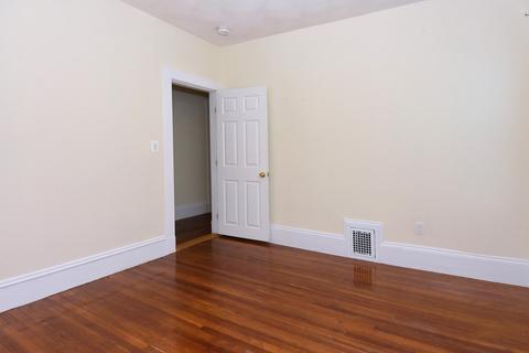 49 Highland Ave, Everett, MA 02149 photo 8
