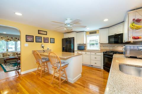 357 Webster St, Needham, MA 02494 photo 5