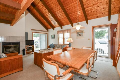 15 Grant St, Wareham, MA 02571 photo 7