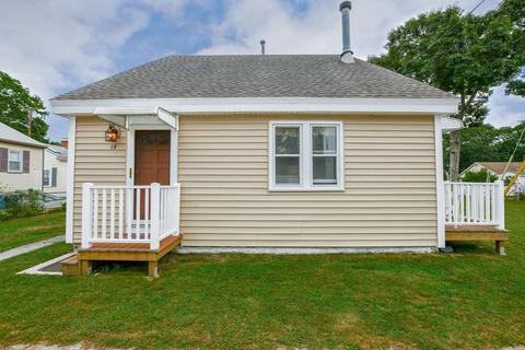 15 Grant St, Wareham, MA 02571 photo 3