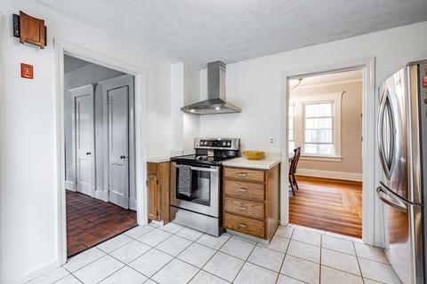 4 Johnson St, West Springfield, MA 01089 photo 4