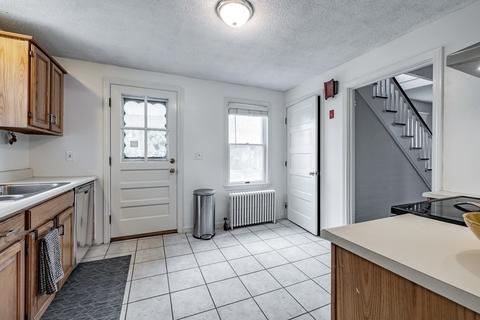 4 Johnson St, West Springfield, MA 01089 photo 5