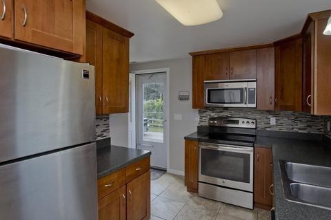 3 Beech Rd, Enfield, CT 06082 photo 4