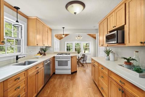 27 Conant Rd, Brookline, MA 02467 photo 7