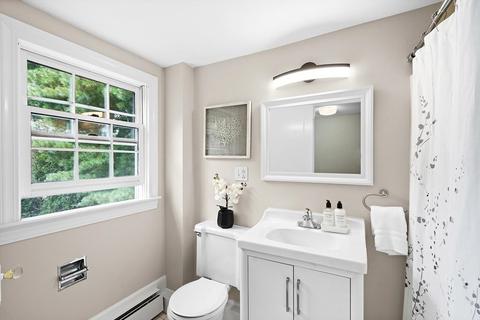 27 Conant Rd, Brookline, MA 02467 photo 17