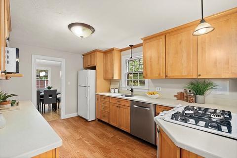 27 Conant Rd, Brookline, MA 02467 photo 8