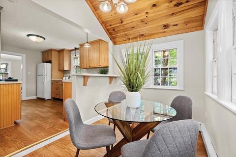 27 Conant Rd, Brookline, MA 02467 photo 9