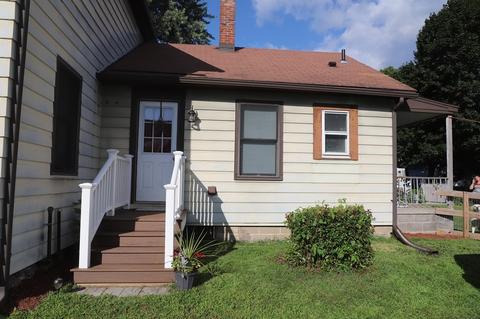 41 Springfield St, Palmer, MA 01080 photo 3