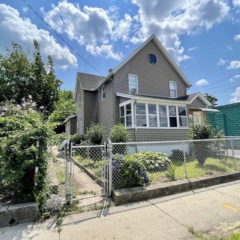 1313 Worcester St, Springfield, MA 01151 photo 2