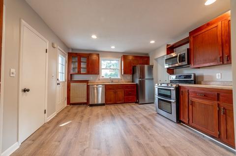 67 Keith St, Springfield, MA 01108 photo 9
