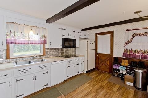 15 Gourley Rd, Springfield, MA 01129 photo 7