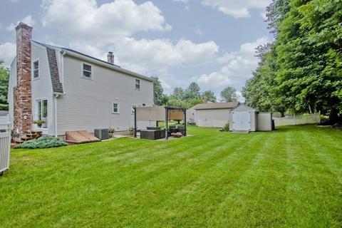 176 Tamarack Dr, Springfield, MA 01129 photo 39