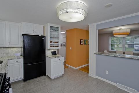 176 Tamarack Dr, Springfield, MA 01129 photo 7