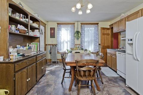 41 Bemis St, Chicopee, MA 01013 photo 8